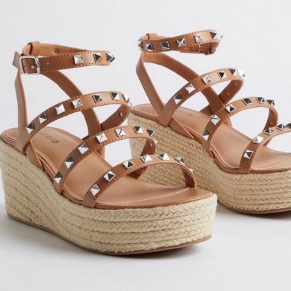 NEW TORRID Studded Gladiator Flatform Sandal